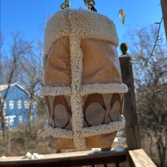 Coach RARE VINTAGE 2006 Brown Shearling Tote Bag - Picture 3 of 10